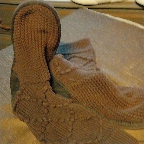 Women's boots - Picture 1 of 3
